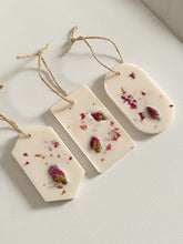 Load image into Gallery viewer, Cranberry Rose