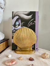 Load image into Gallery viewer, Brass Sea Shell bookend
